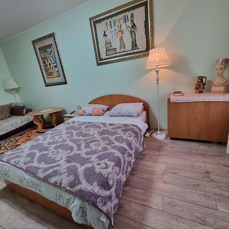 House Hotel Apartments 2 Рівне Екстер'єр фото