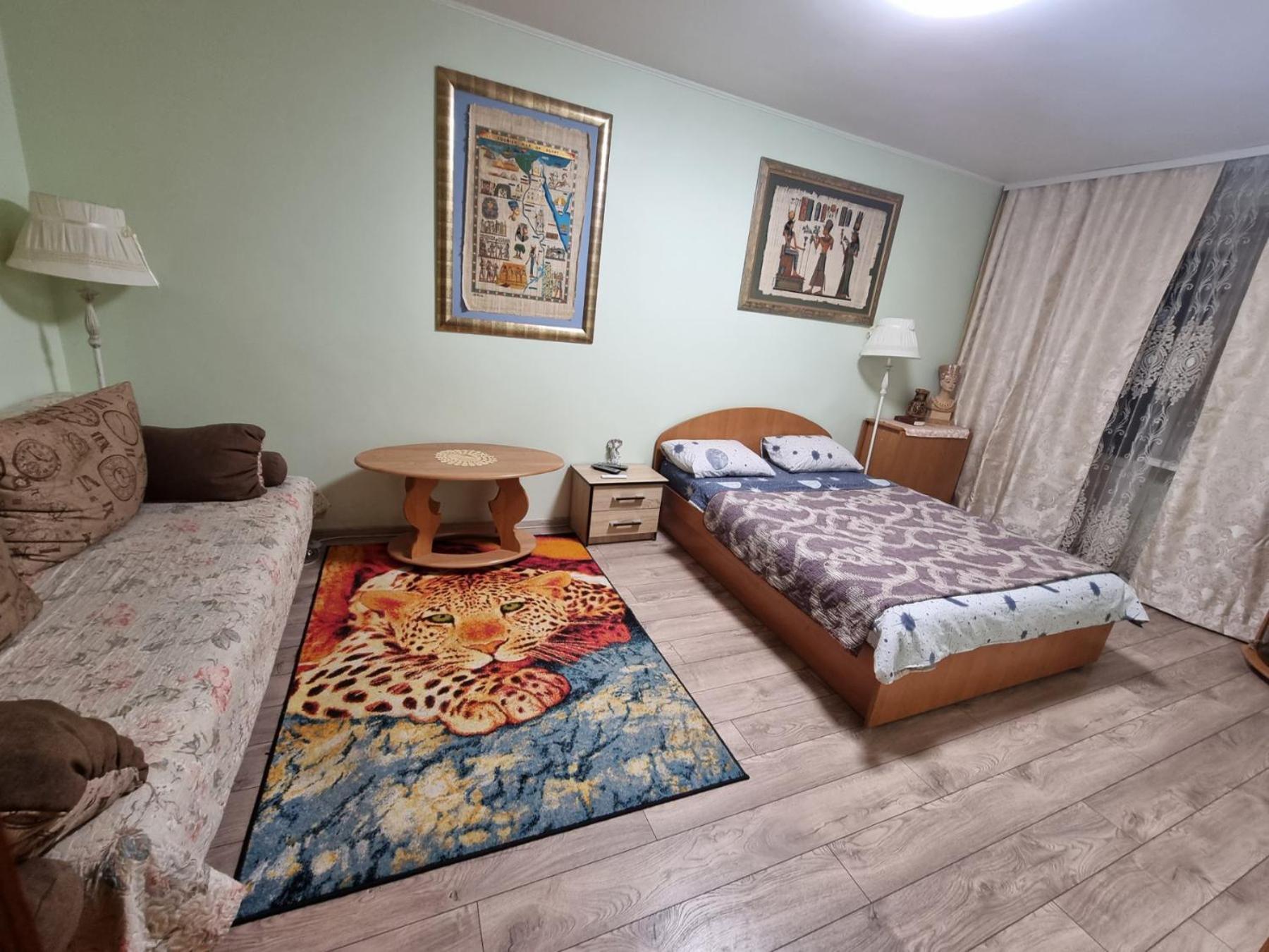 House Hotel Apartments 2 Рівне Екстер'єр фото